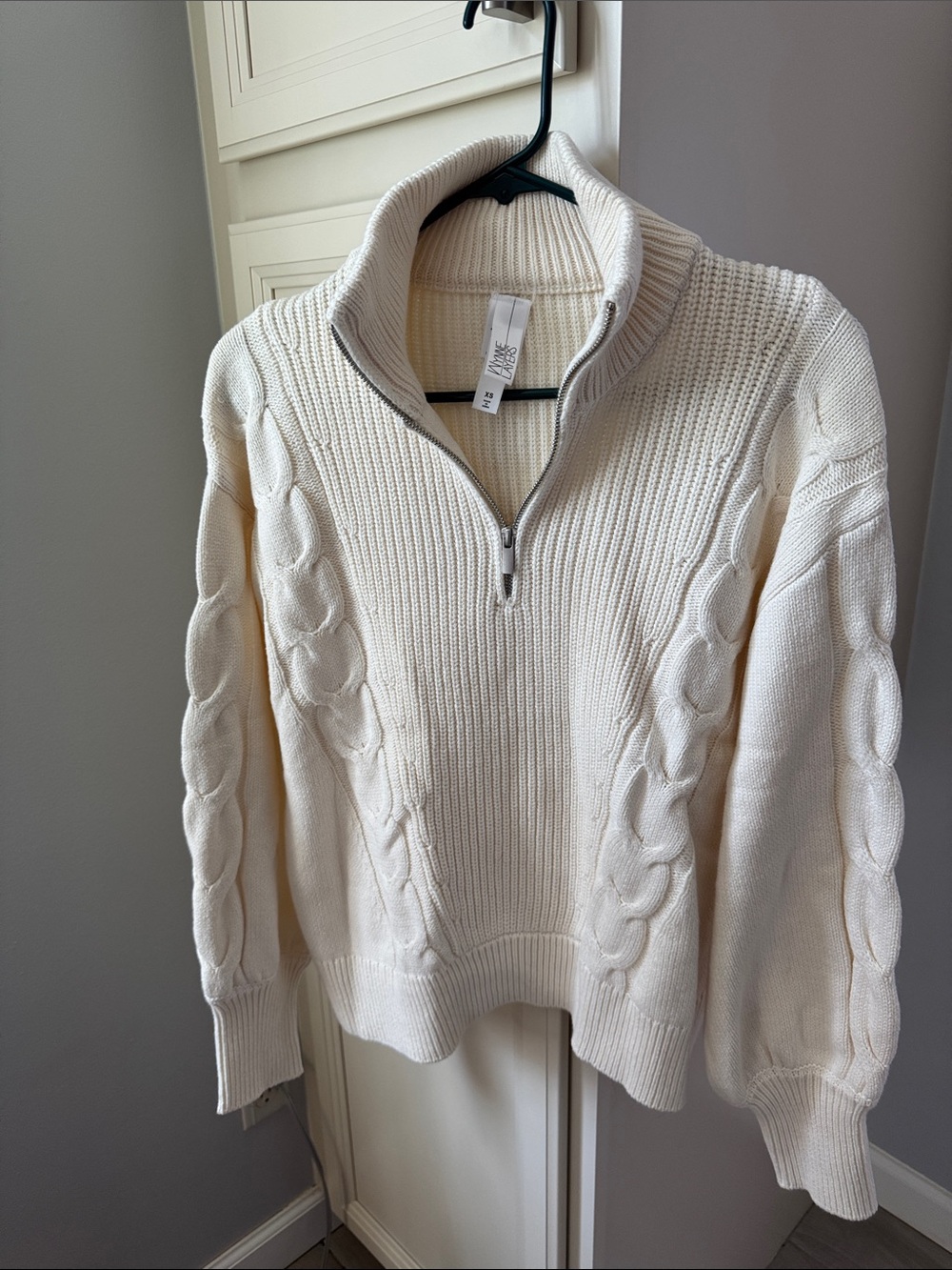 WYNNE Women's Cream Half-Zip Cable Knit Sweater Ballon style sleeves NWOT